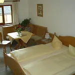 Πανσιόν Ochsenwirt 3*